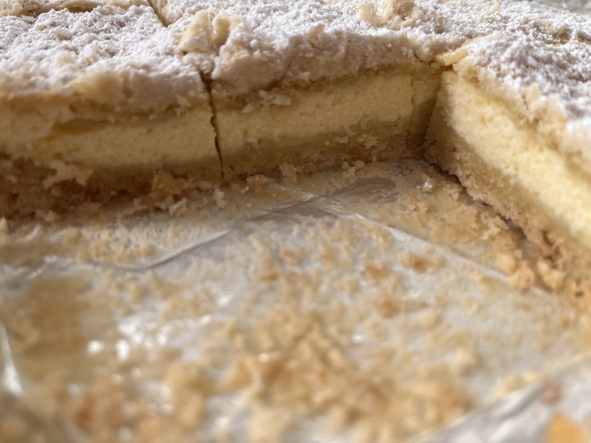 Ricotta Crumb Bars * Italian Style Crumb Topped Cheesecake Bars * Choice of Vanilla, Amaretto, Lemon or Orange Flavor