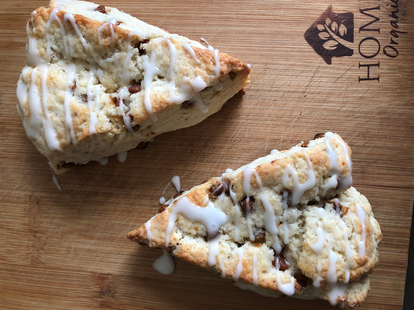 Cinnamon Chip Scones with Vanilla Glaze  *Sweet & Moist Scones*