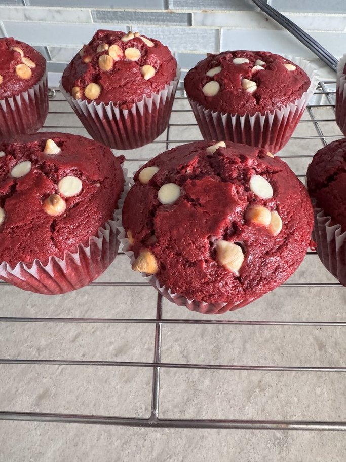 Red Velvet Muffins with Cream Cheese Flavored Chips