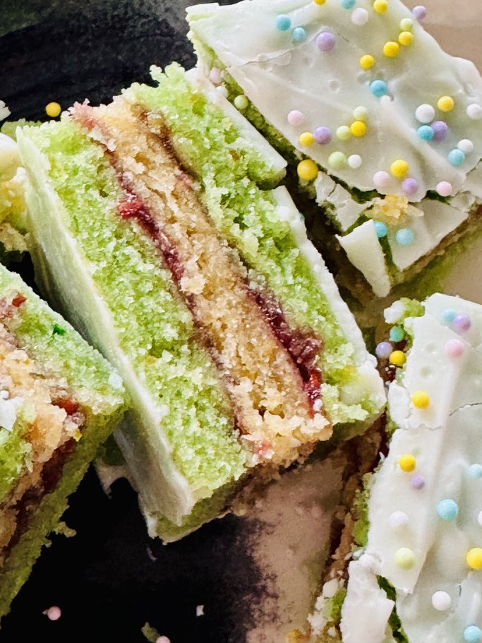 Petite Pistachio Cookies * Pistachio 7 Layer Cookies