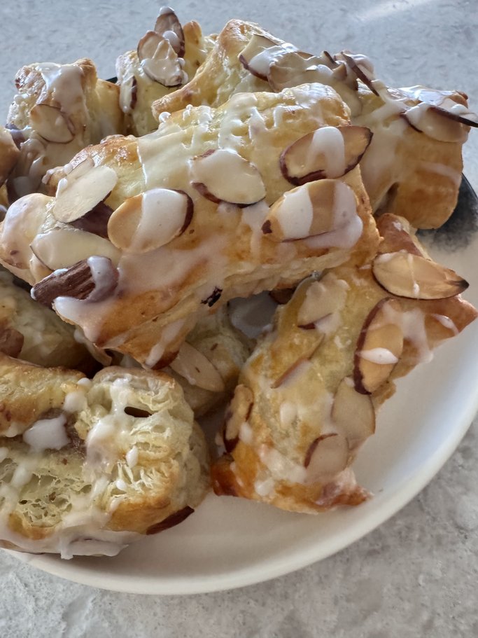 Almond Bear Claws * Bear Claw Pastries with Almond Filling * Organic Ingredients