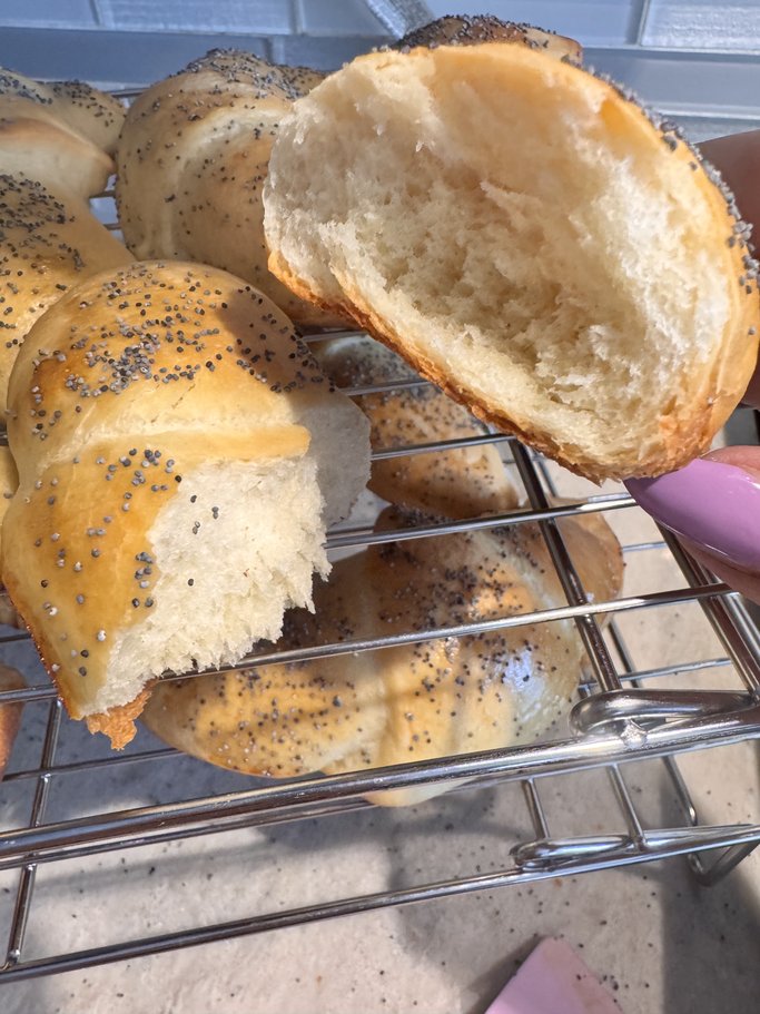 Czech Loupáčky * Czech Crescent Rolls with Poppy Seeds * Makovky