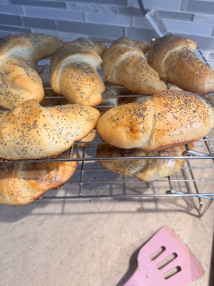 Czech Loupáčky * Czech Crescent Rolls with Poppy Seeds * Makovky