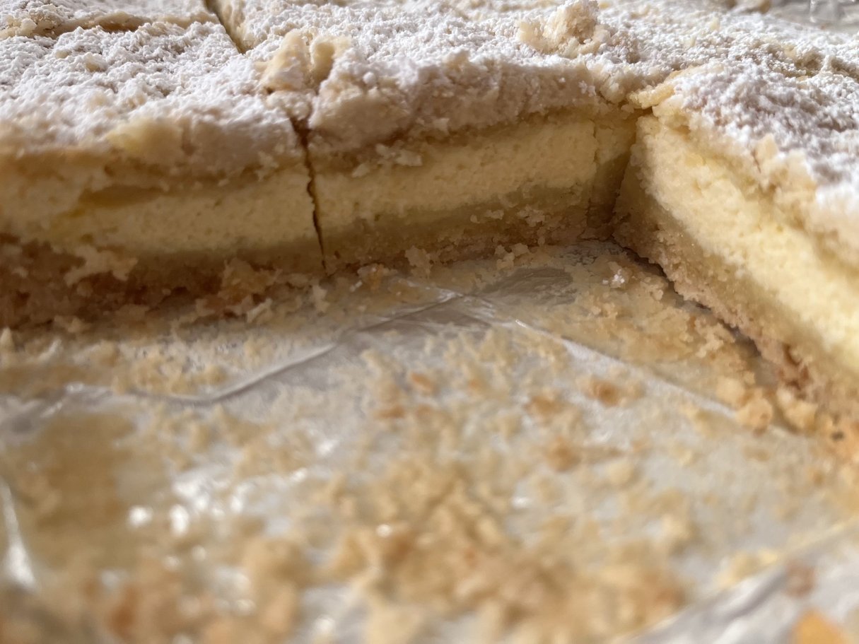 Ricotta Crumb Bars * Italian Style Crumb Topped Cheesecake Bars * Choice of Vanilla, Amaretto, Lemon or Orange Flavor