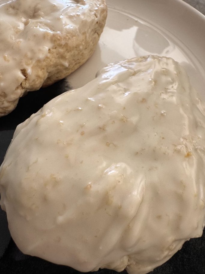 Lemon Scones with Vanilla Lemon Glaze