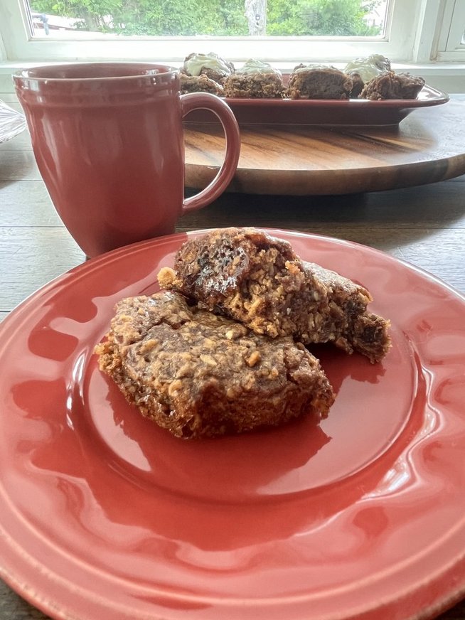 Old Fashioned Date Bars with oats & walnuts * Old Fashioned Date Bars with Cream Cheese Frosting * Egg Free Dessert Bars *