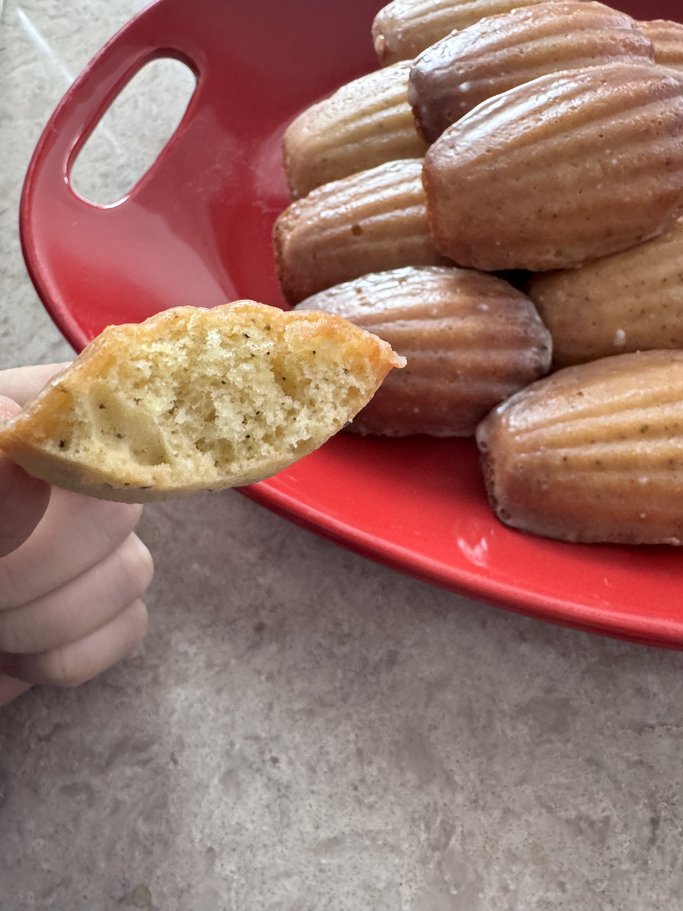 Irish Tea Madeleines * Wonderful St. Patrick's Day Treat