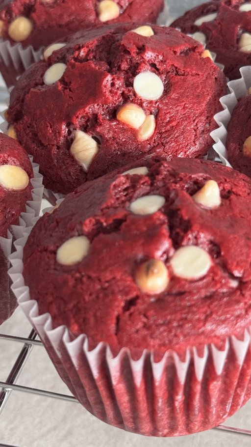 Red Velvet Muffins with Cream Cheese Flavored Chips