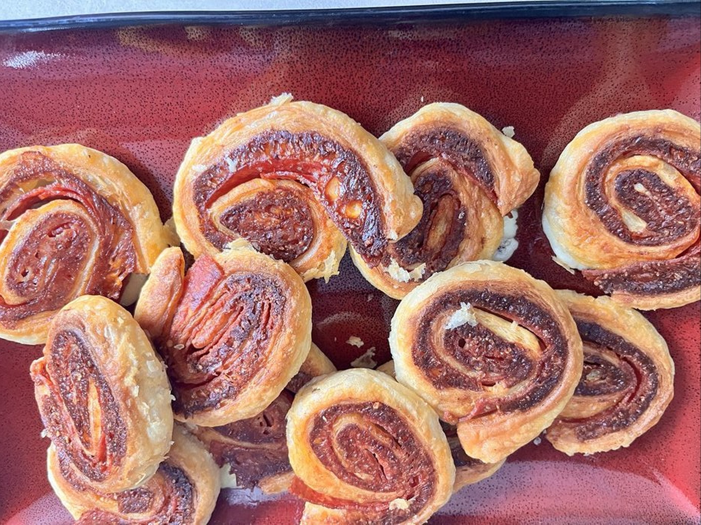 Italian Style Pinwheels * Pepperoni and Provolone Pinwheels * Pepperon ...