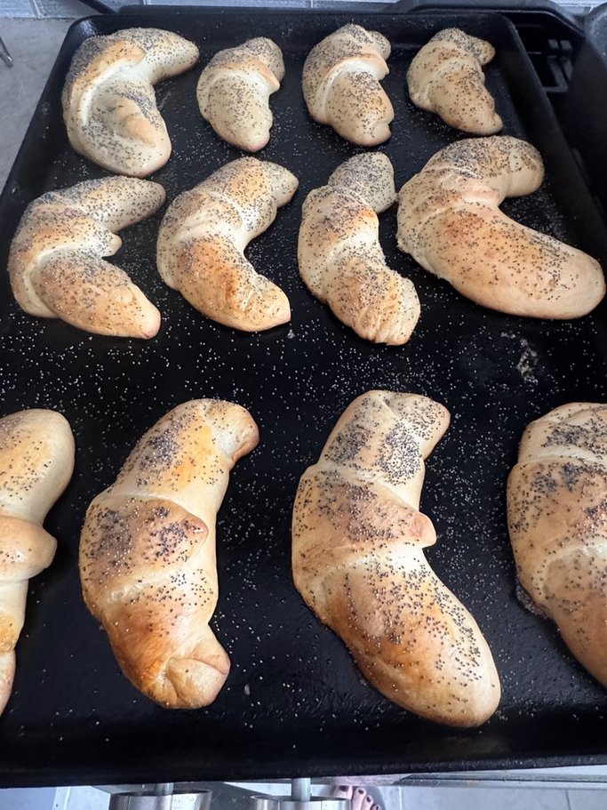 Czech Loupáčky * Czech Crescent Rolls with Poppy Seeds * Makovky